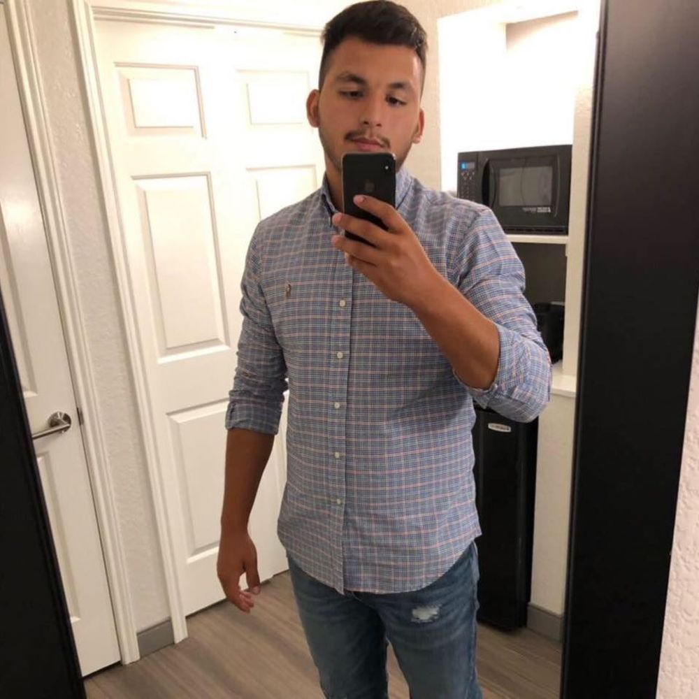 Meet your Posher, Victor